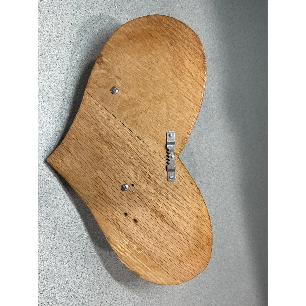 Small Wooden Heart Decorative Trinket Shelf Cottage Grandma Core 90s 9.5 Inch